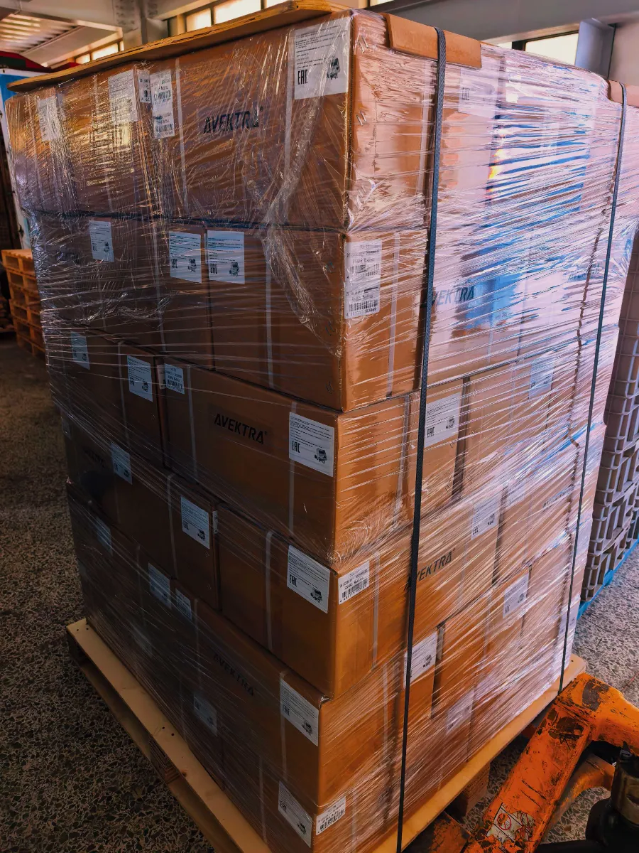 Xinkong Ships Batch of HVAC Automatic Control Products to Russia via Railway Transport